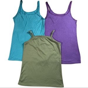 4/$32 Old Navy Faded Glory spaghetti strap tops 2 med 1 Xl fit about the same